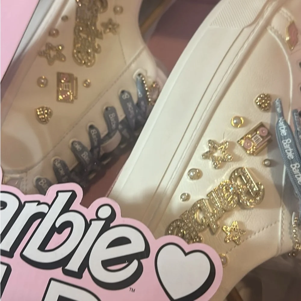 - Barbie ALDo new in box size 9 and size 6.5 white women’s shoes - Picture 7 of 7